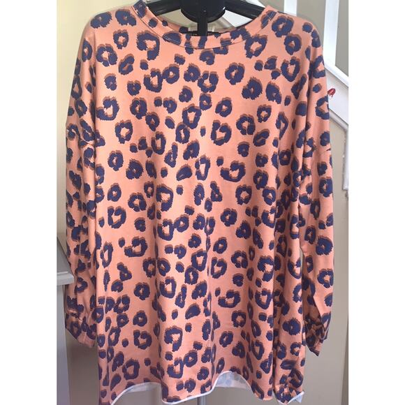Fantastic Fawn Large Long Sleeve Shirt Women's Leopard - Picture 1 of 4